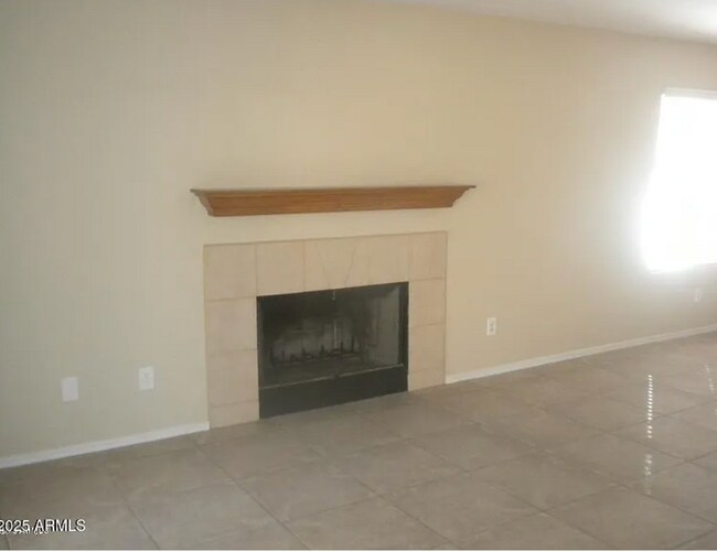 Building Photo - 1570 W Ivanhoe Ct