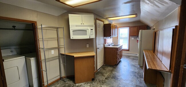 Foto del edificio - 32 11th St NW