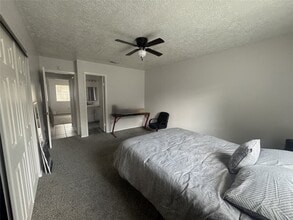 Building Photo - 2323 Spring Dusk Dr