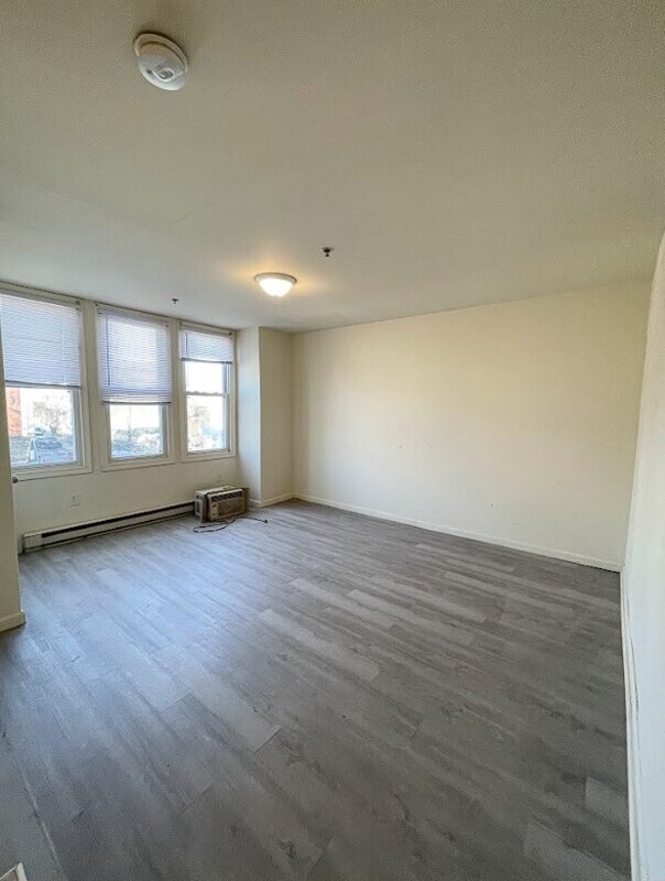 Foto del edificio - 317 S 60th St