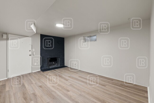 Foto del edificio - 7313 E 6th Ave