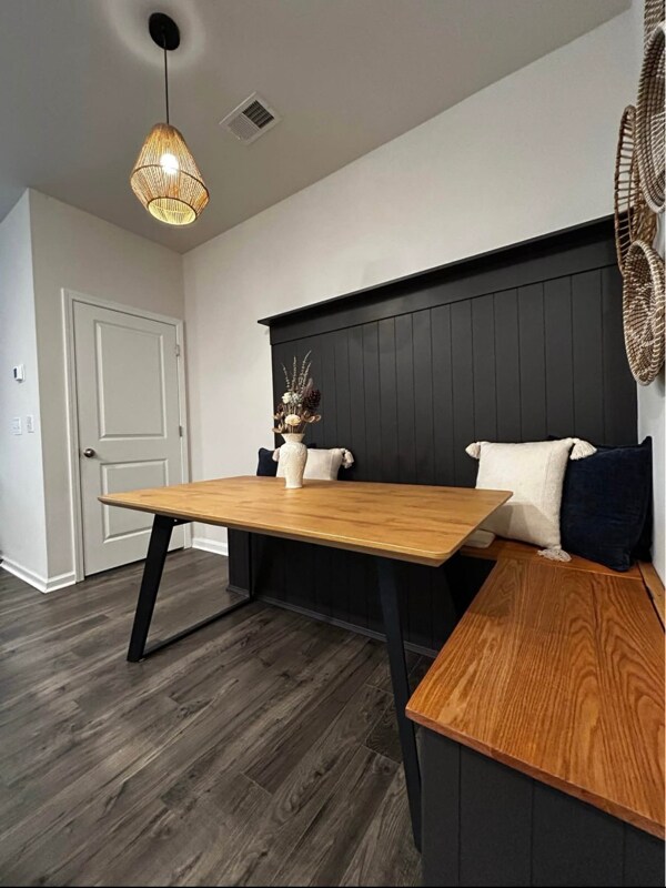 Foto del edificio - 107 Cedar Oak Ln