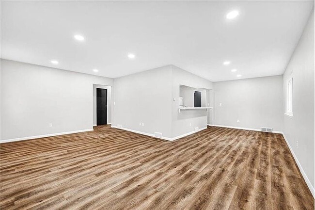 Foto del edificio - 2003 S Mahark Ln