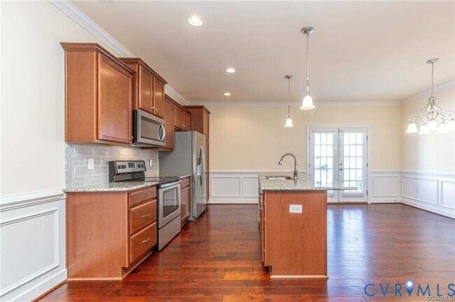 Foto del edificio - 7348 Pebble Lake Dr
