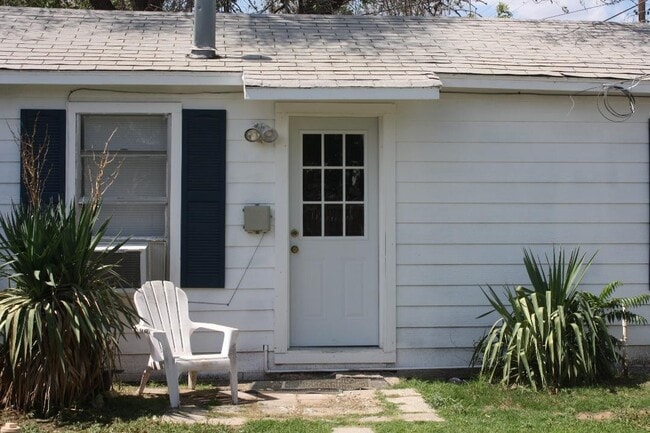 Building Photo - 2118 26th St