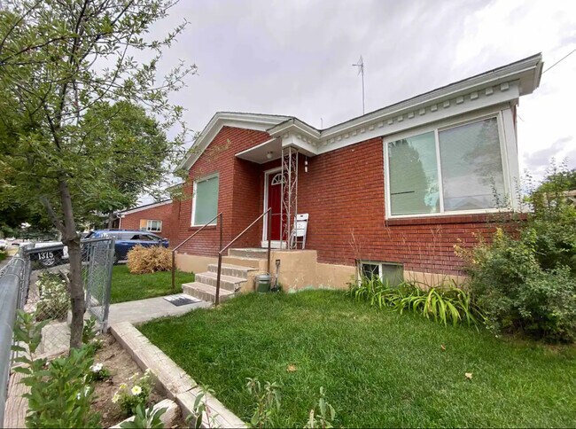 Foto del edificio - 1375 Sage Ave