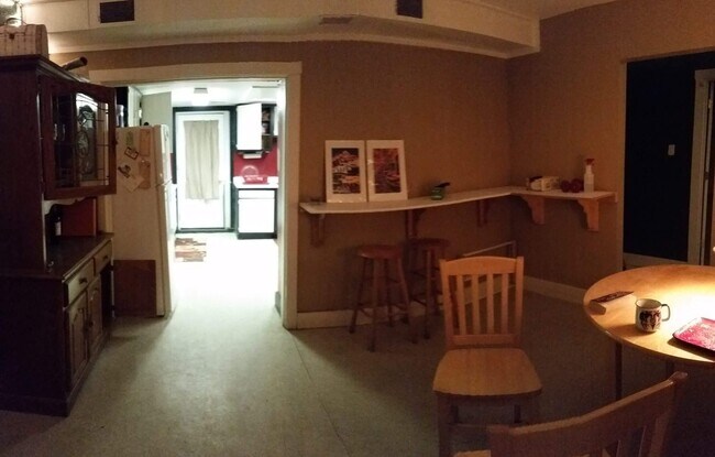 Foto del edificio - 1015 E Bradley St