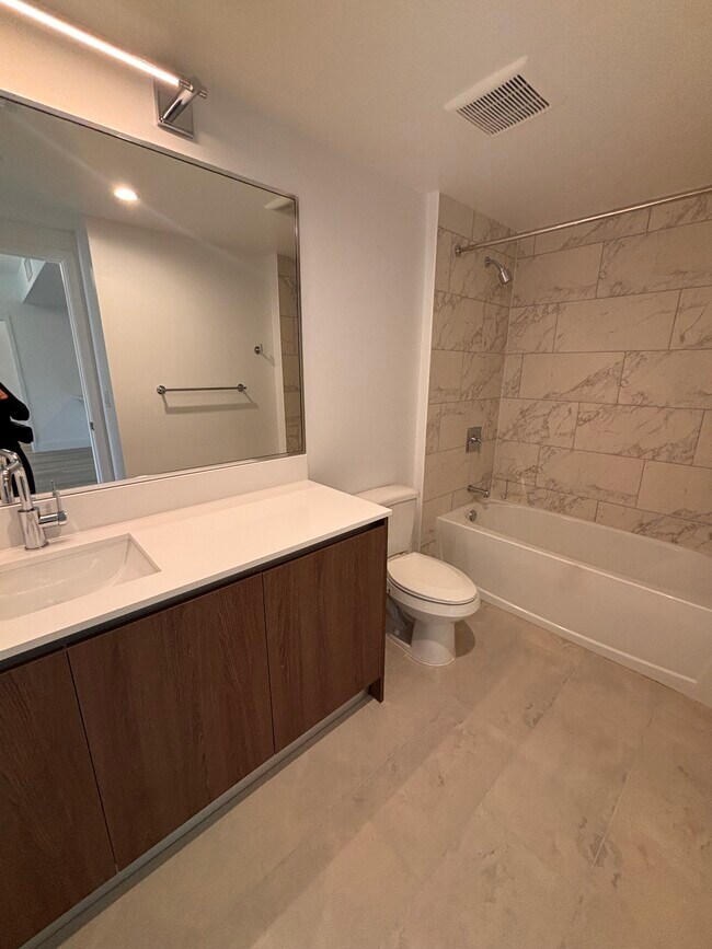 Foto del edificio - 1904 Monroe St