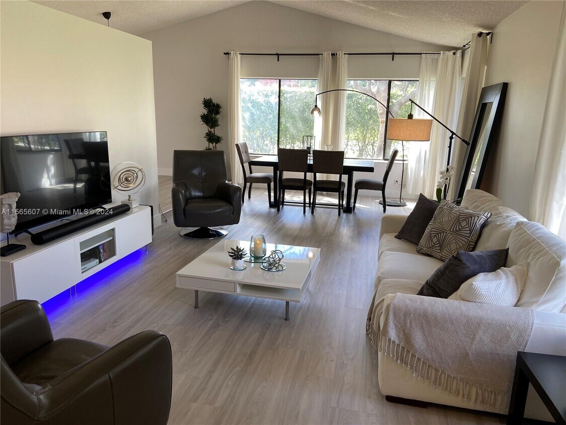 505 Patio Village Way, Weston, FL 33326 House Rental in Weston, FL