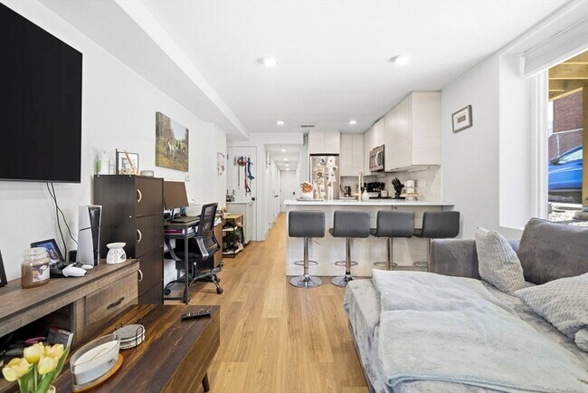 Foto del edificio - 92 Chelsea St