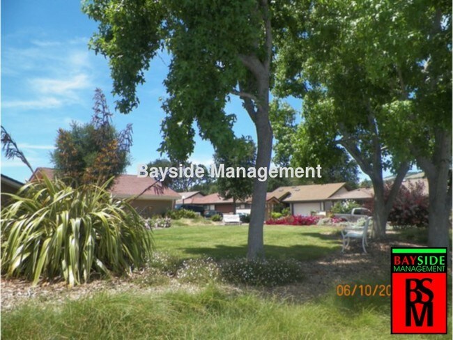 Foto del edificio - Gorgeous, Updated Home in Pleasant Valley