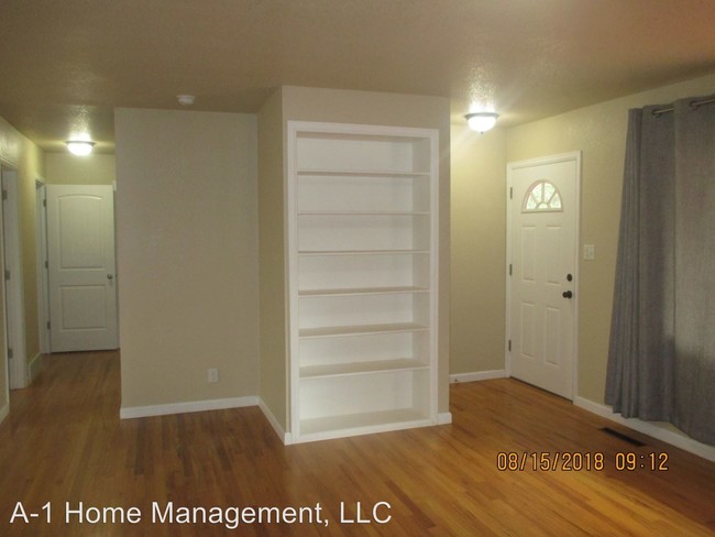 Building Photo - 3 br, 1 bath House - 106 Balfour Ave
