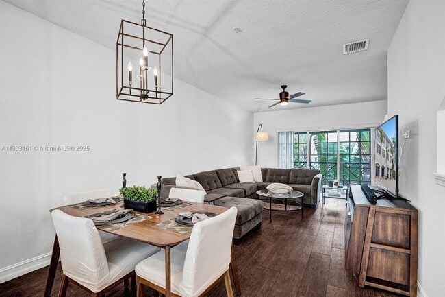 Foto del edificio - 446 NE 2nd Ave