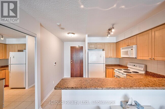 Photo du bâtiment - 7 Michael Power Pl