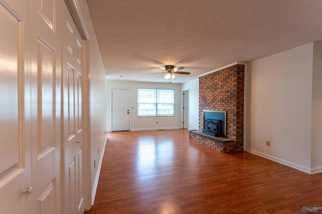 Foto del edificio - 111 Grayson Ave