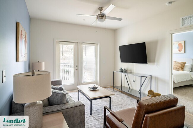 Foto del edificio - 6225 Mobile Hwy