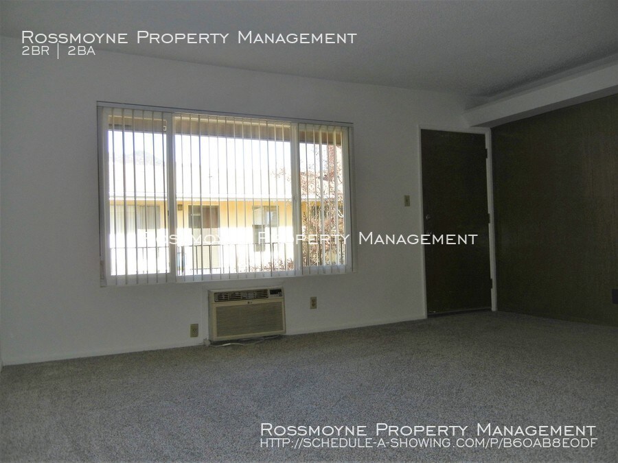 Primary Photo - 2 Bed 2 Bath Upper Apartment in Glendale