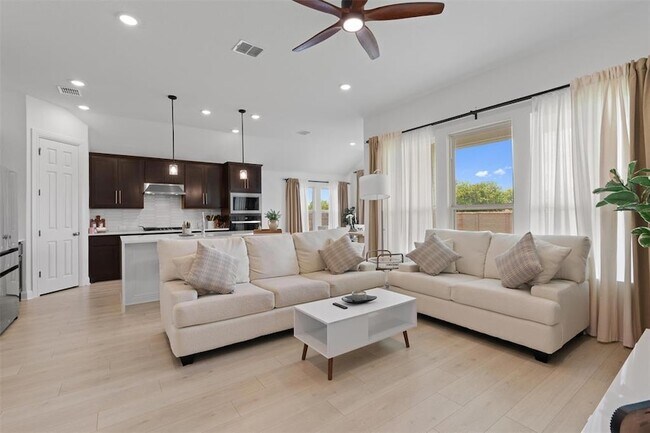 Building Photo - 20240 Smedley Dr