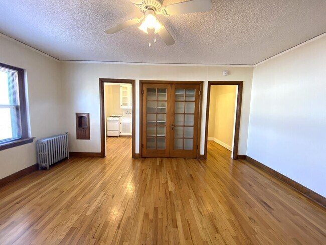 Building Photo - 1515 Vine St
