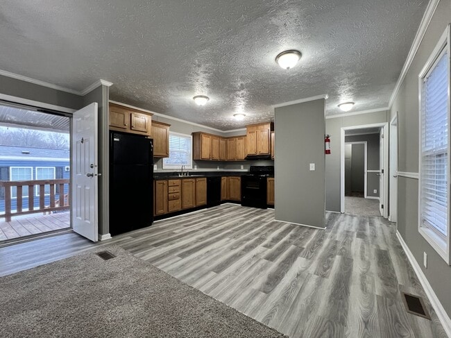 Building Photo - 74 W Sourwood Dr