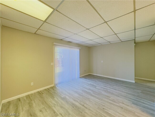 Foto del edificio - 14938 Wise Way