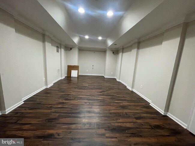 Foto del edificio - 14105 Murphy Terrace