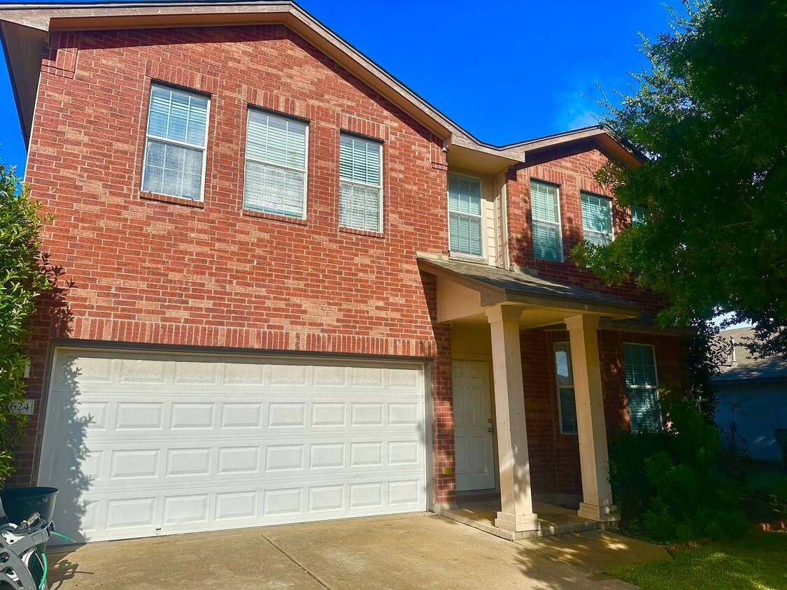 Primary Photo - 4 BED 3 BATH IN ROUND ROCK TX