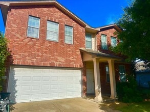 Building Photo - 2624 Haselwood Ln