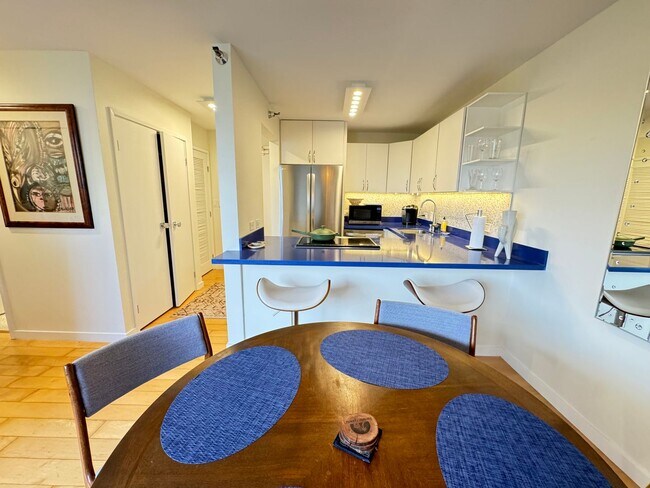 Building Photo - 1 BD / 1 BA FULLY FURNISHED UNIT IN WAIKIKI!!!