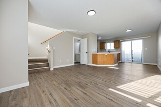 Building Photo - 2823 SE 90th Pl