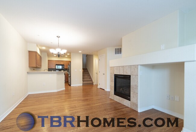 Foto del edificio - 14300 Waterside Ln