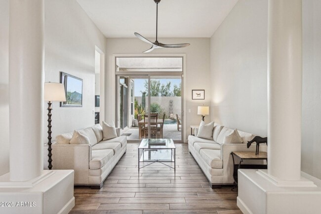 Foto del edificio - 10831 E White Feather Ln