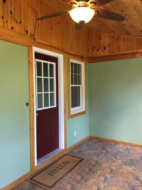 Building Photo - 221 S James St