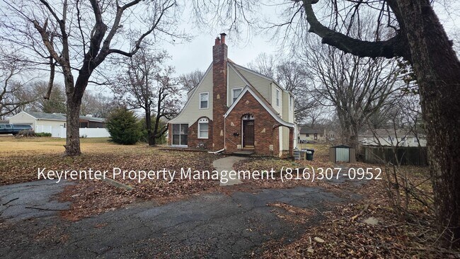 Foto del edificio - 3 Bed 1 Bath ready to rent!