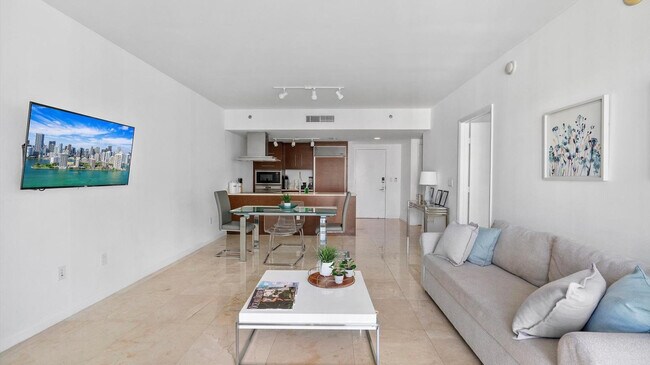 Foto del edificio - 475 Brickell Ave