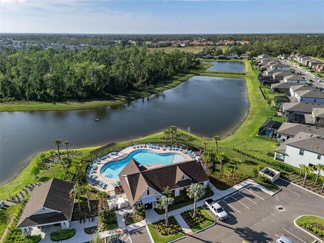 Foto del edificio - 13029 Oak Hill Way