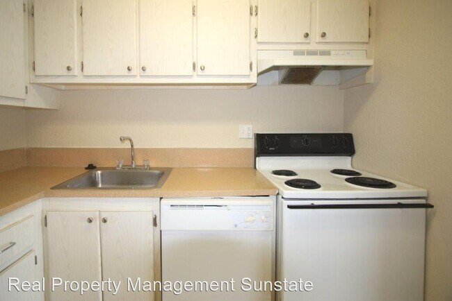 Foto del edificio - 1 br, 1 bath House - 415 Executive Center ...