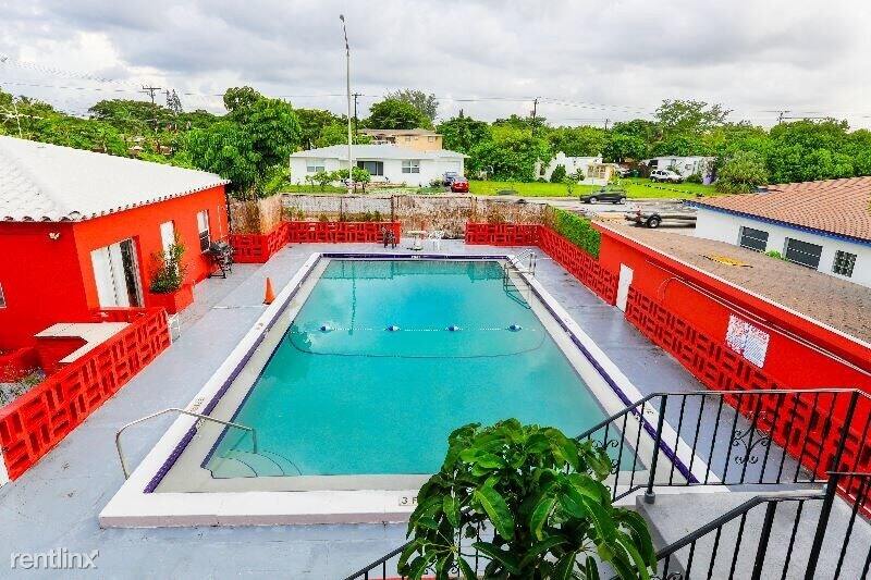 Foto del edificio - 2417 N 19th Ave