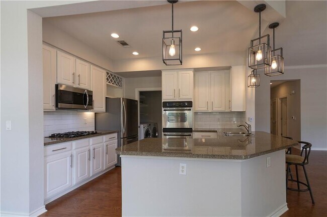 Foto del edificio - 300 San Gabriel Village Blvd