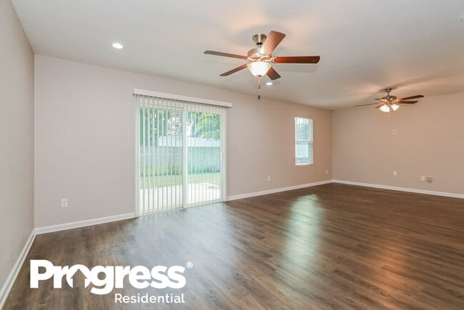 Foto del edificio - 1390 Sarahs Landing Dr