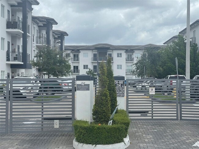 Foto del edificio - 7937 W 2nd Ct