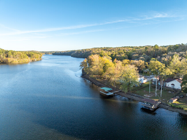 Foto del edificio - 115 Springbrook Point