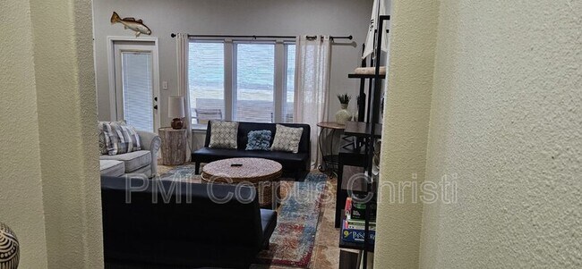 Foto del edificio - 14334 Cruiser St