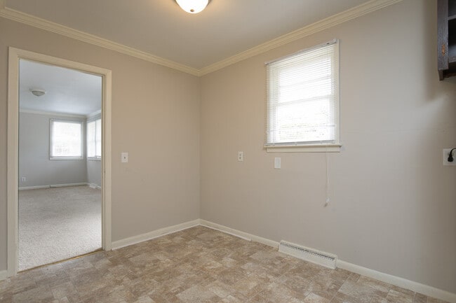 Building Photo - 1122 Fiske St