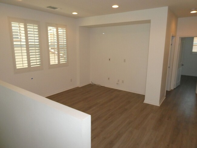 Building Photo - Trestles 4 Bedroom Home with Pool in Canyo...
