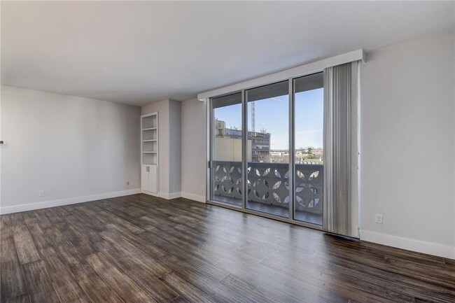 Building Photo - 1801 Lavaca St