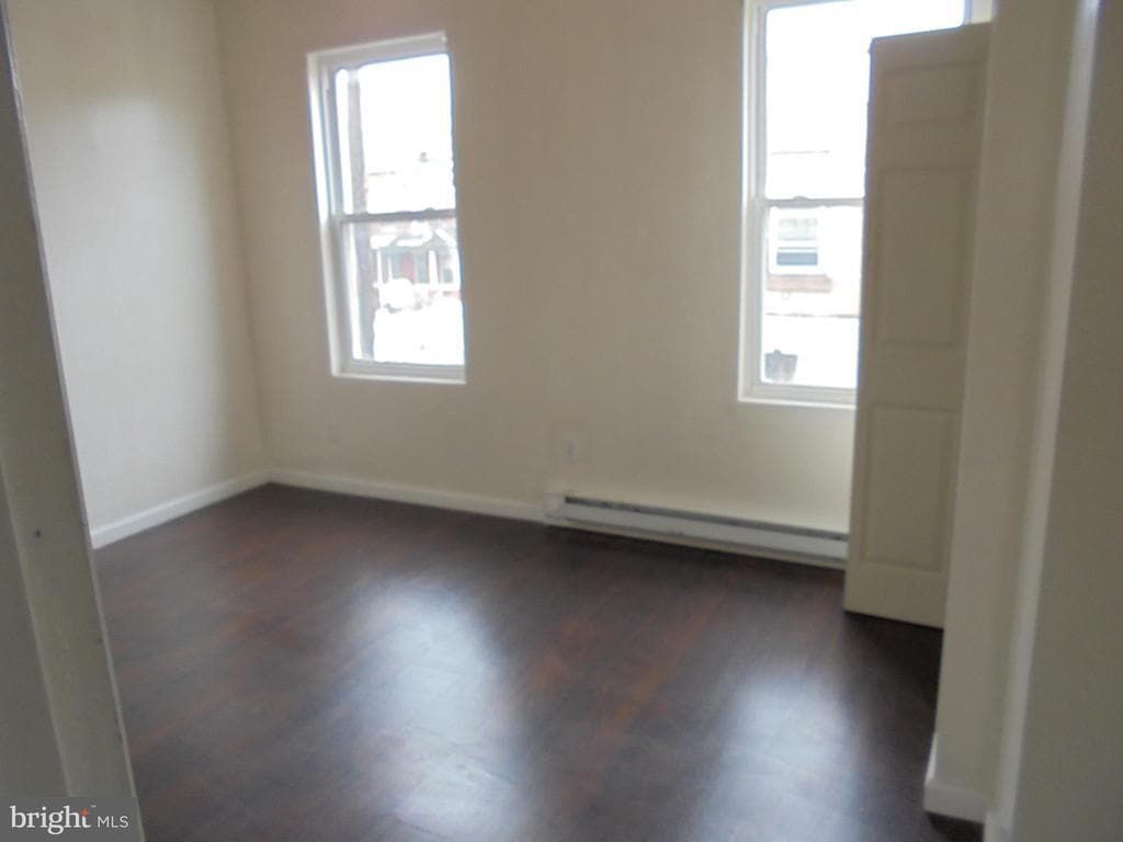 Building Photo - 1437 Greeby St