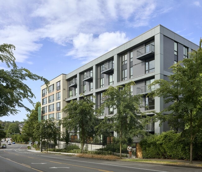 Building Photo - Grand Street Commons