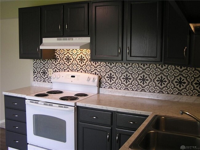 Foto del edificio - 126 McCraw Dr