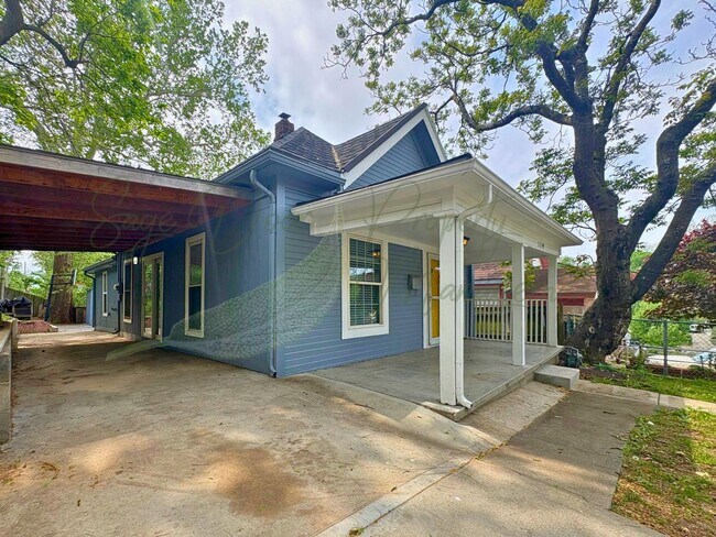 Foto del edificio - MODERN UPDATES!!!